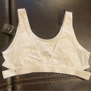 Sports bras (juniors)